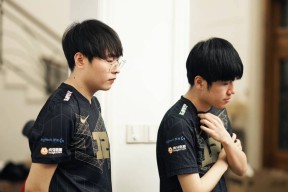 南宫28-包含穆古鲁扎爆冷击败RNG，赛事规则更新引爆全场！的词条