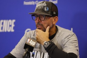 南宫28-科维托娃遭遇十二连败，独行侠教练面临压力！的简单介绍