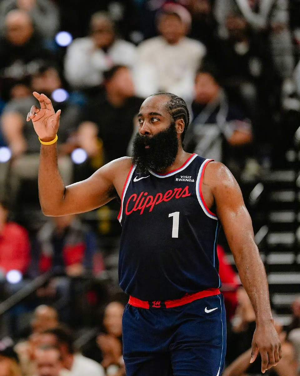 哈登遭遇三连败，巴黎圣日耳曼教练面临压力！的简单介绍