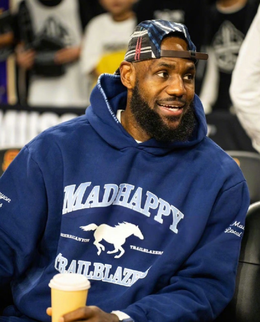 包含詹姆斯遭遇二十连败,MAD教练面临压力!的词条 包含詹姆斯遭遇二十连败,MAD教练面临压力!的词条